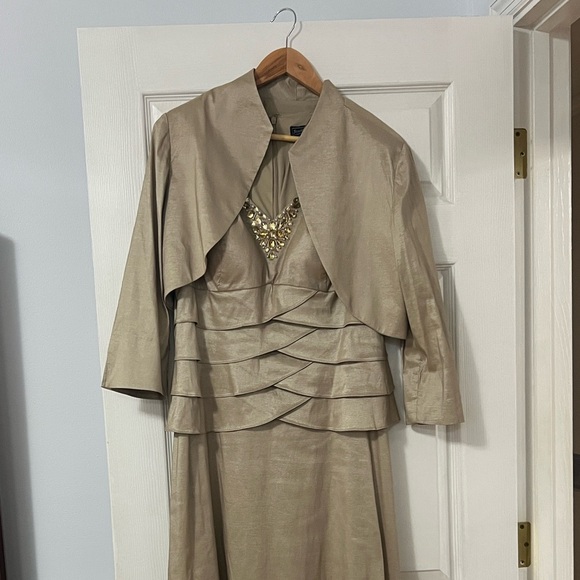 Jessica Howard Gold Women's dresses - Picture 7 of 7